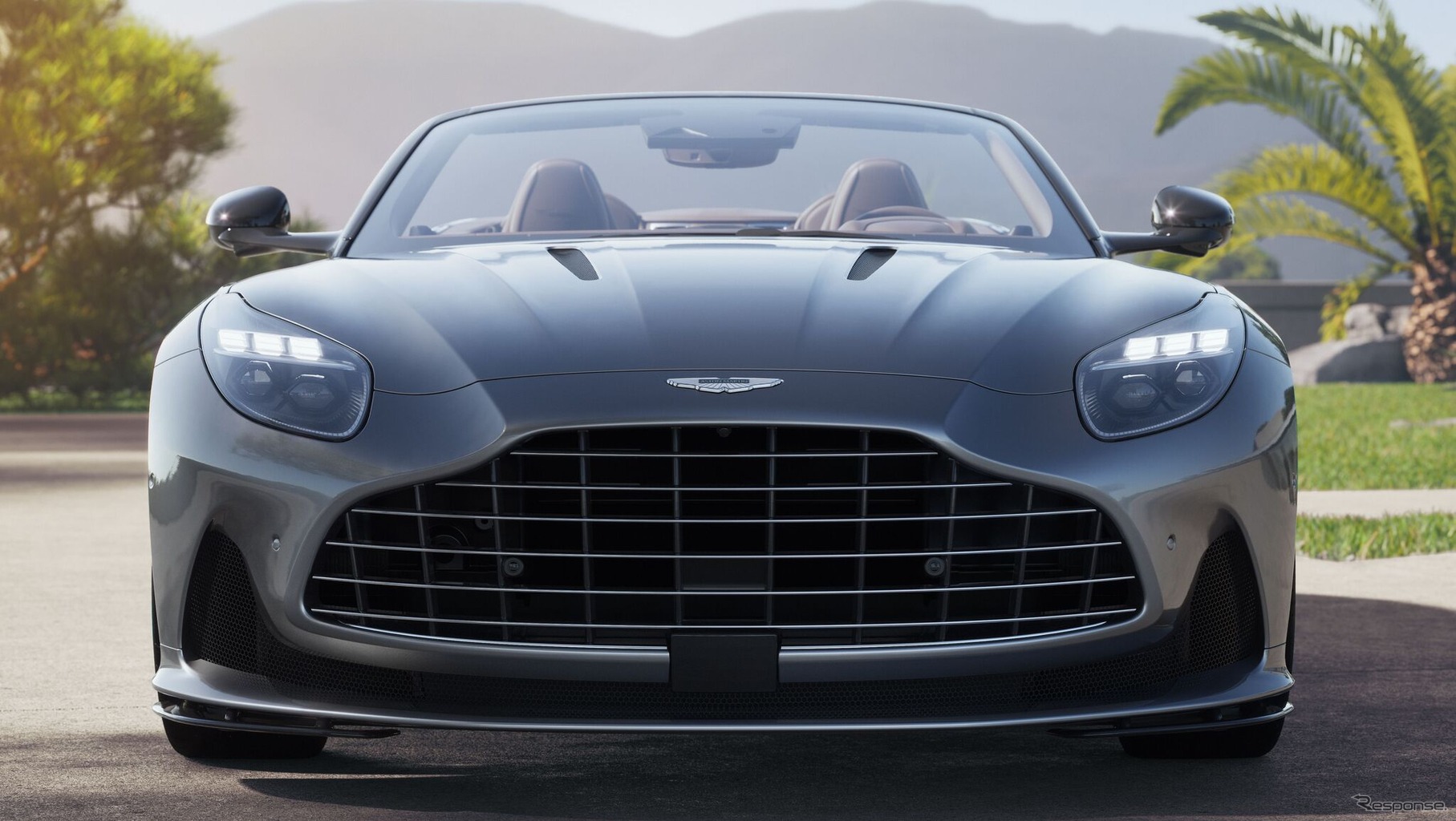 アストンマーティン DB12ヴォランテ