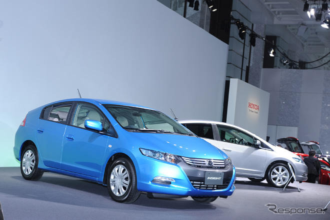 【新聞ウォッチ】政府“大盤振る舞い”、トラック・バスにも買い替え補助