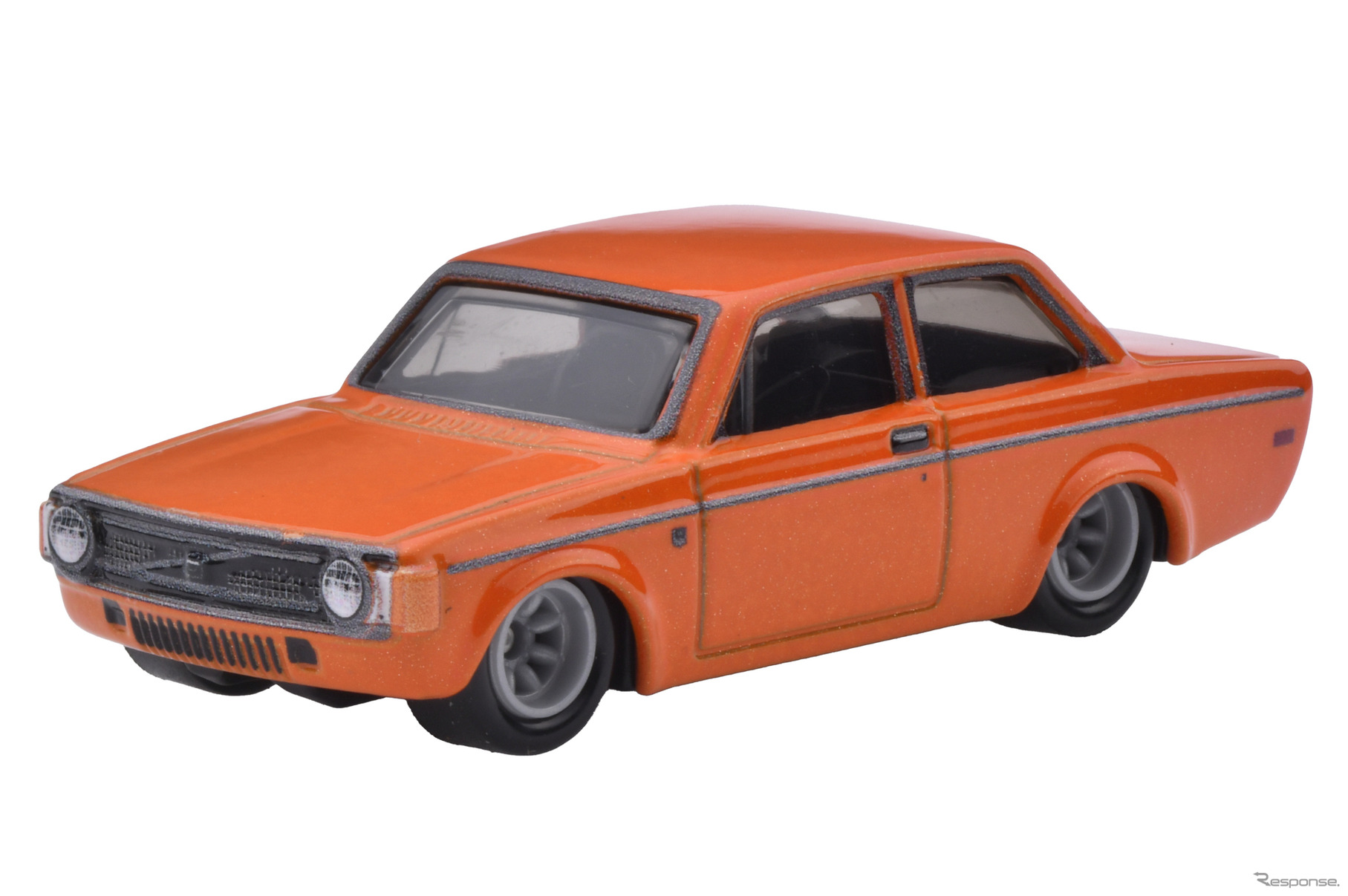 '73 ボルボ 142 GL(9月発売予定)