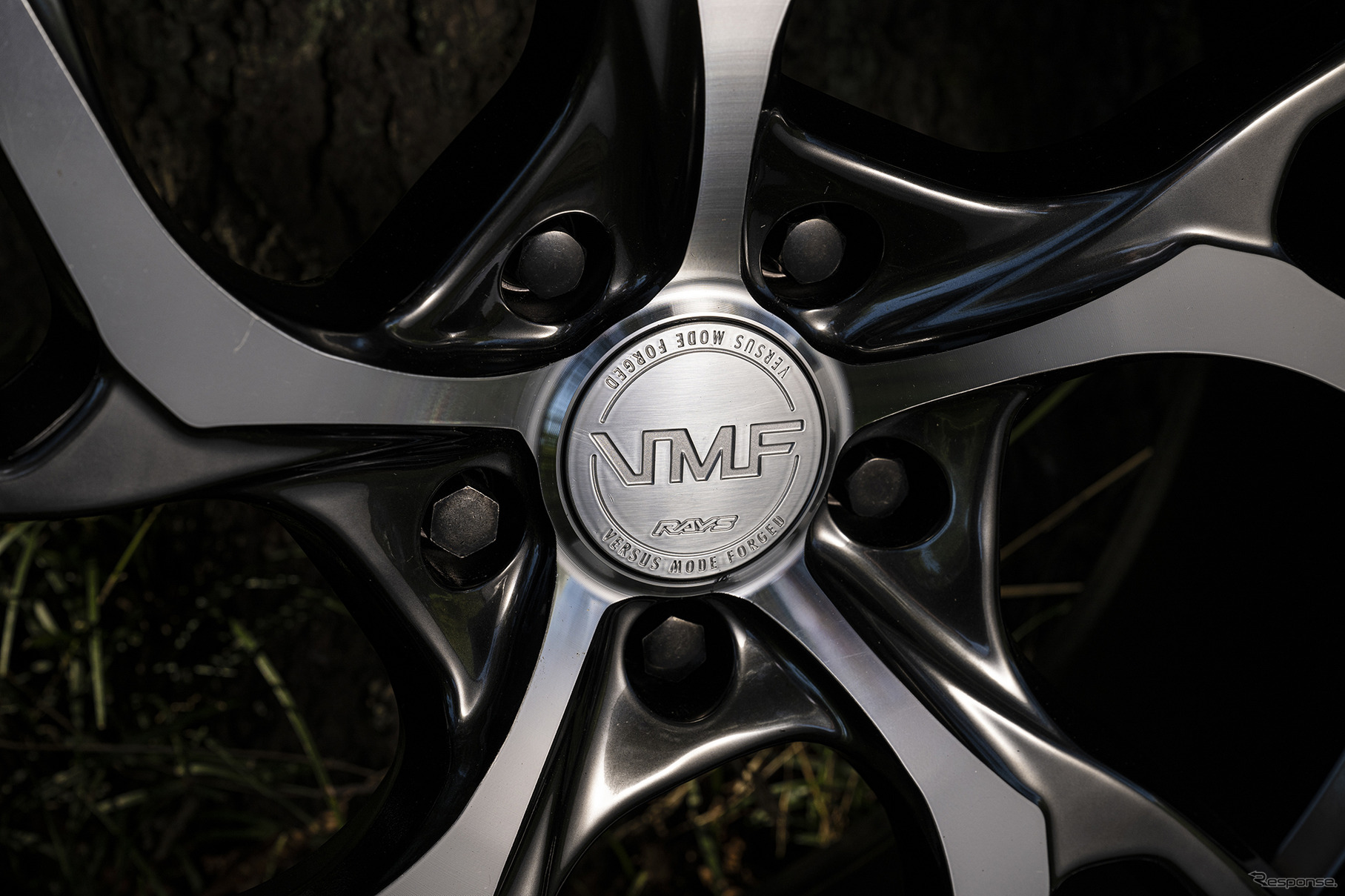 トヨタ アルファード×レイズ VMF C-01／20×8.5J IN38 255/45R20
