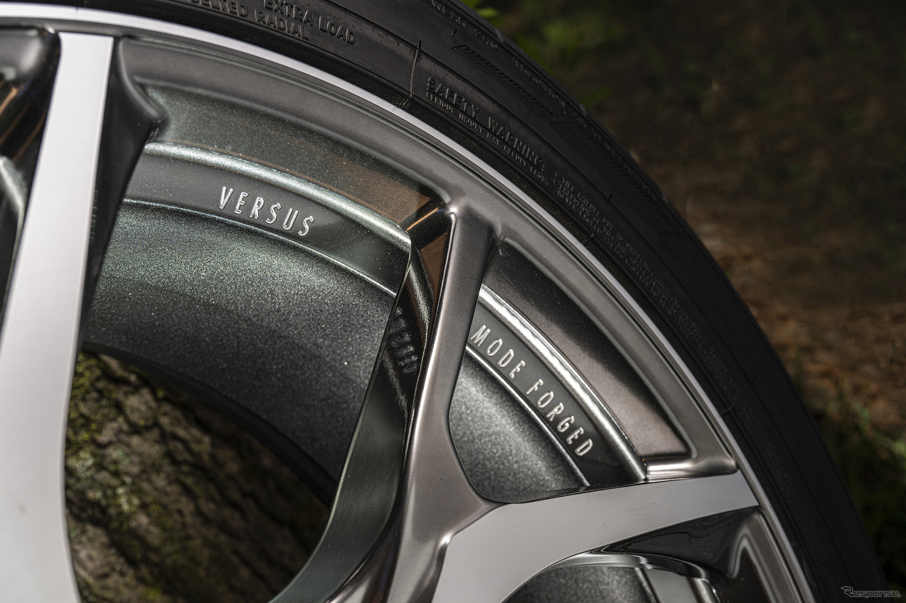 トヨタ アルファード×レイズ VMF C-01／20×8.5J IN38 255/45R20