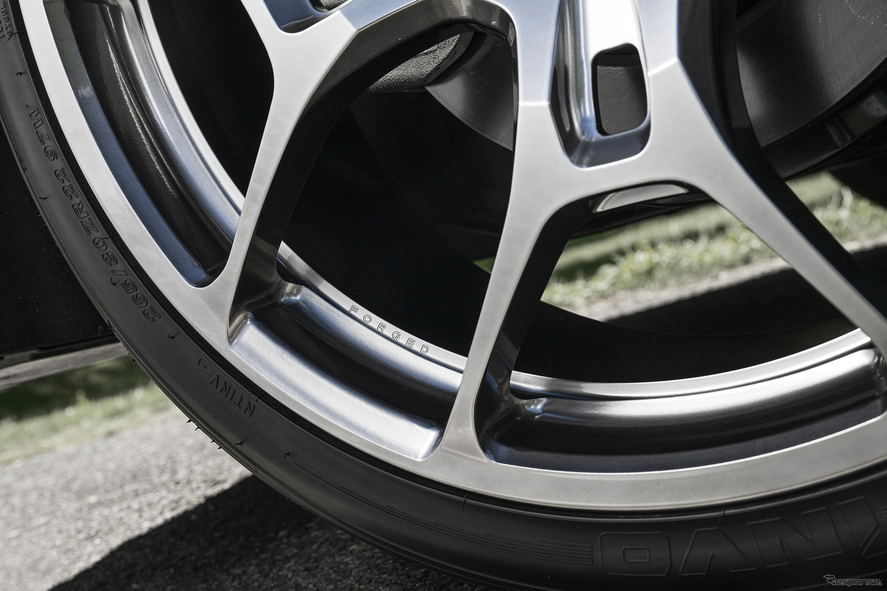 レイズ ボルクレーシングG025GC／22×9.0J IN36 265/30R22