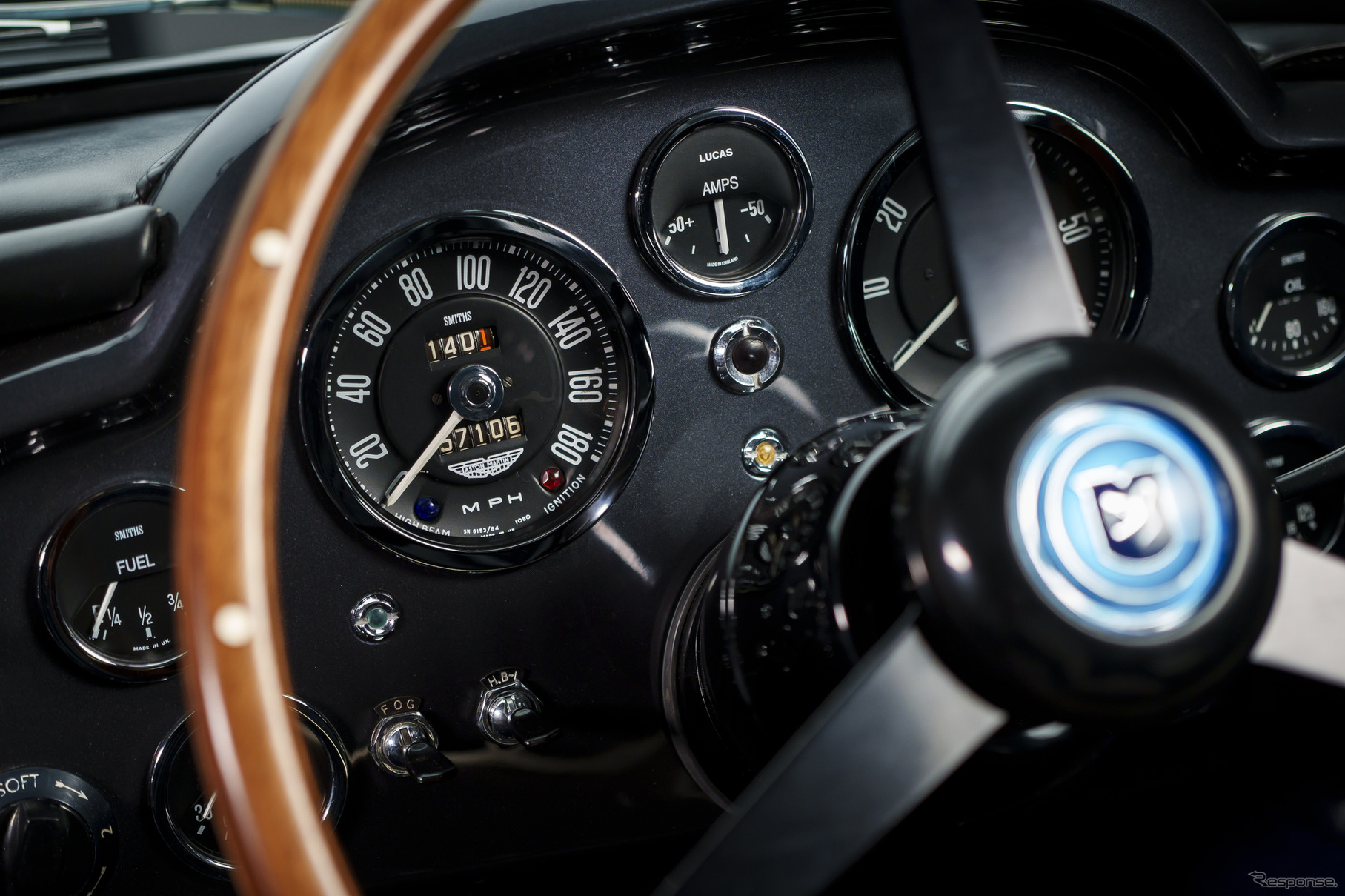 アストンマーティン DB5
