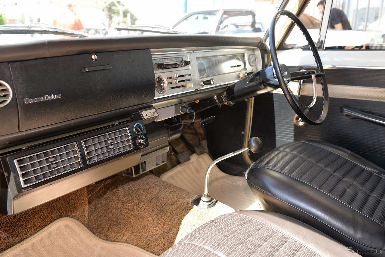 クラシックカー展示会 in アリオ上田