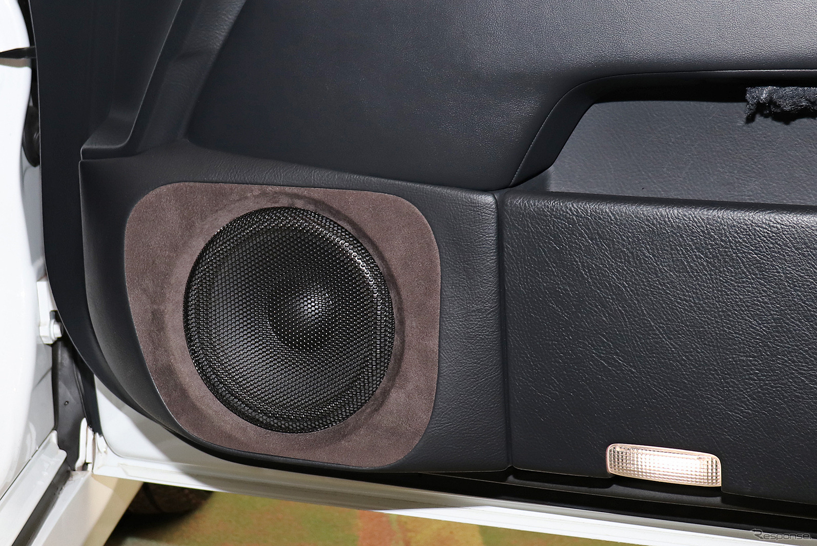 「パワーアンプ内蔵DSP」が搭載されたオーディオカーの一例（製作ショップ：アミューズ＜広島県＞）。