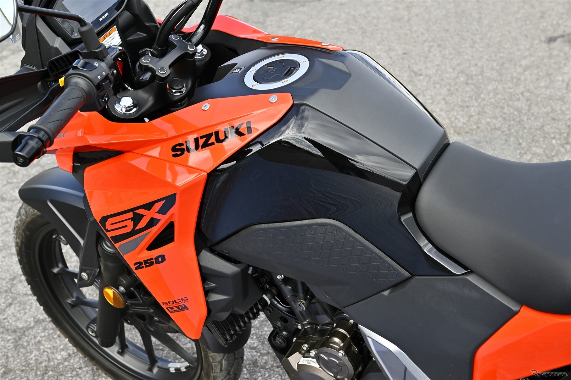 スズキ Vストローム250SX