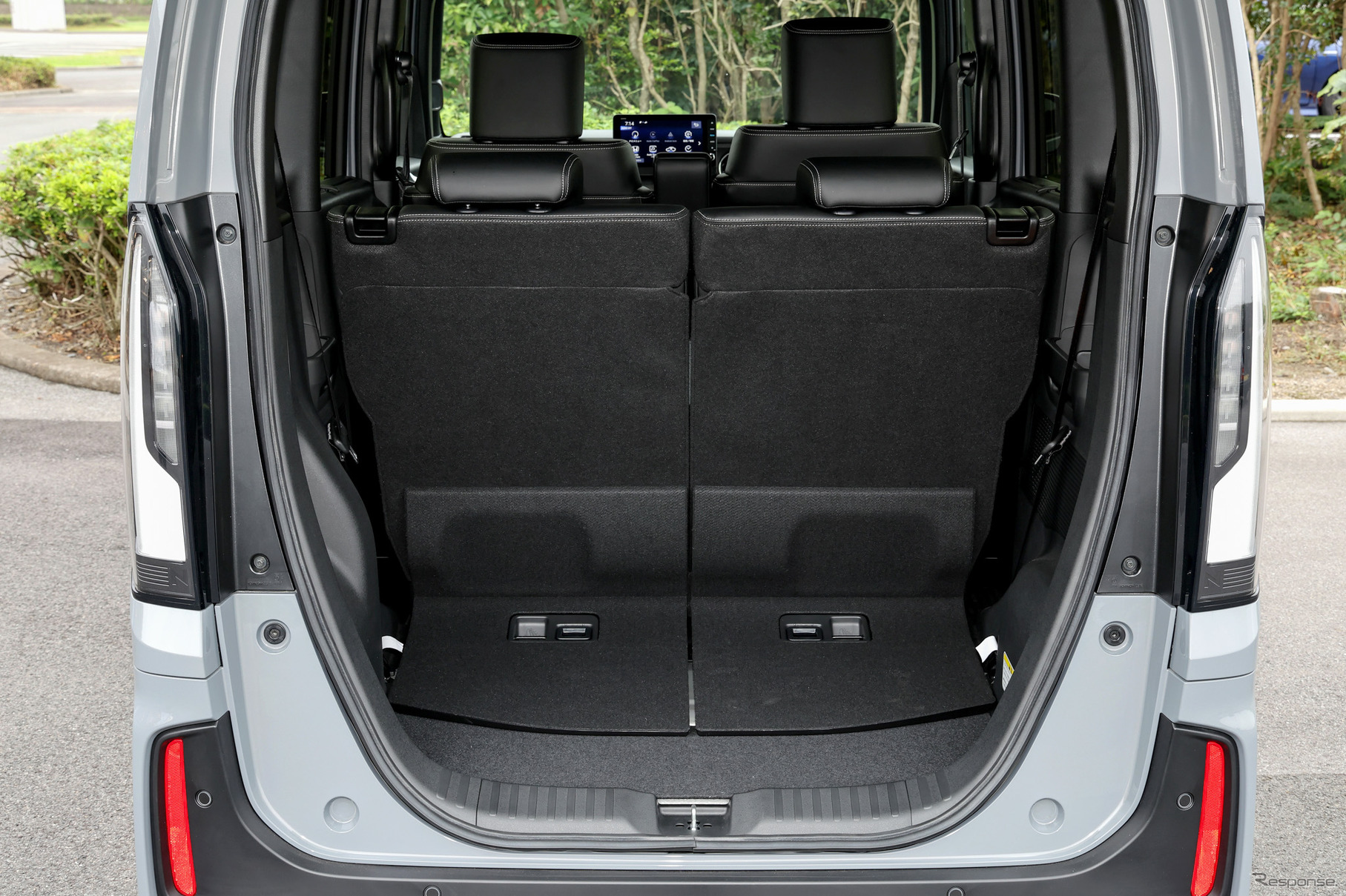 ホンダ N-BOX カスタム 新型