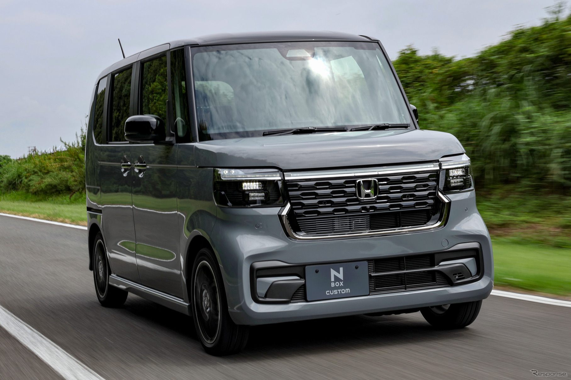ホンダ N-BOX カスタム 新型