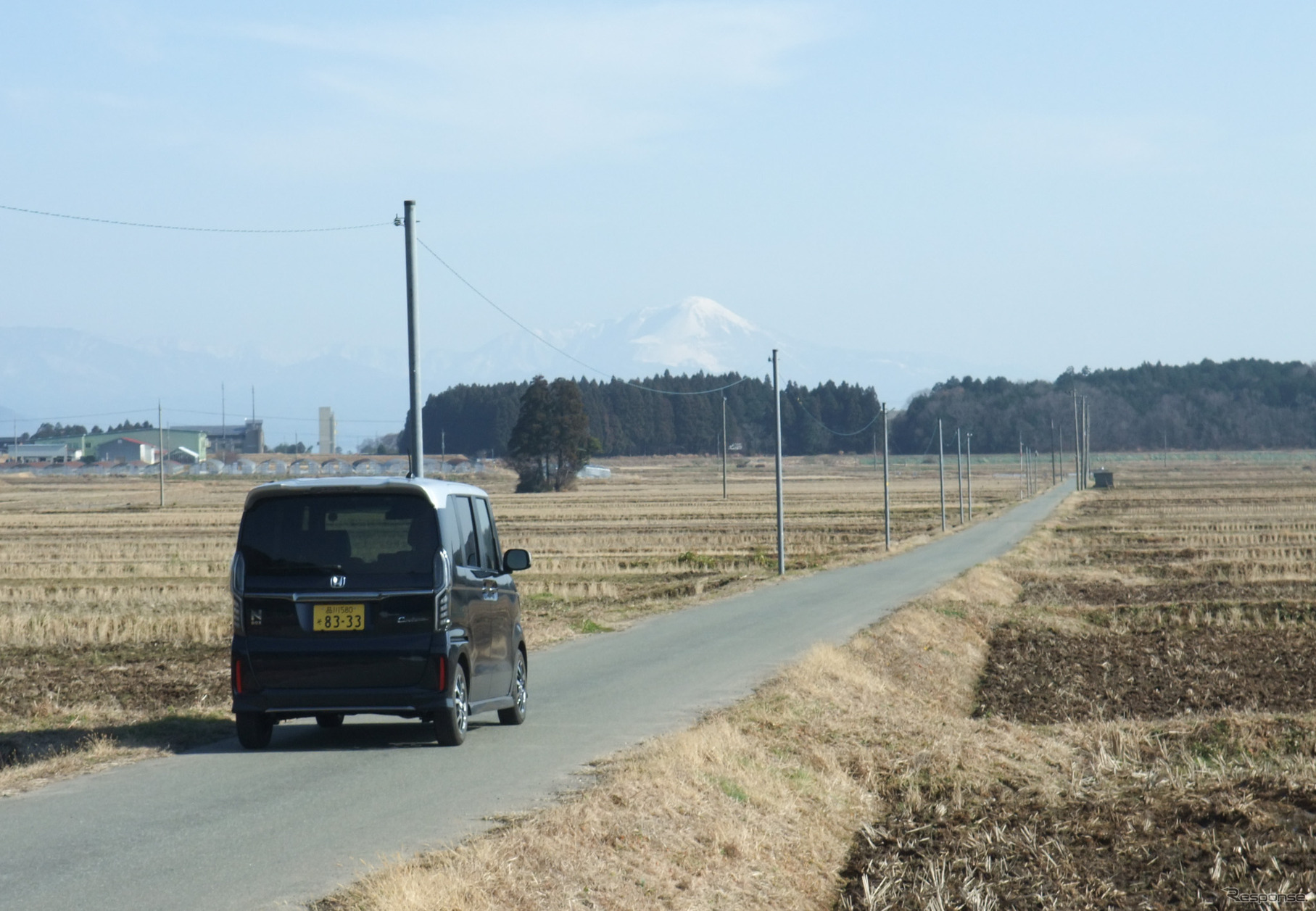琵琶湖付近の農道にて記念撮影。道具に徹した本当にいいトランスポーターだった。