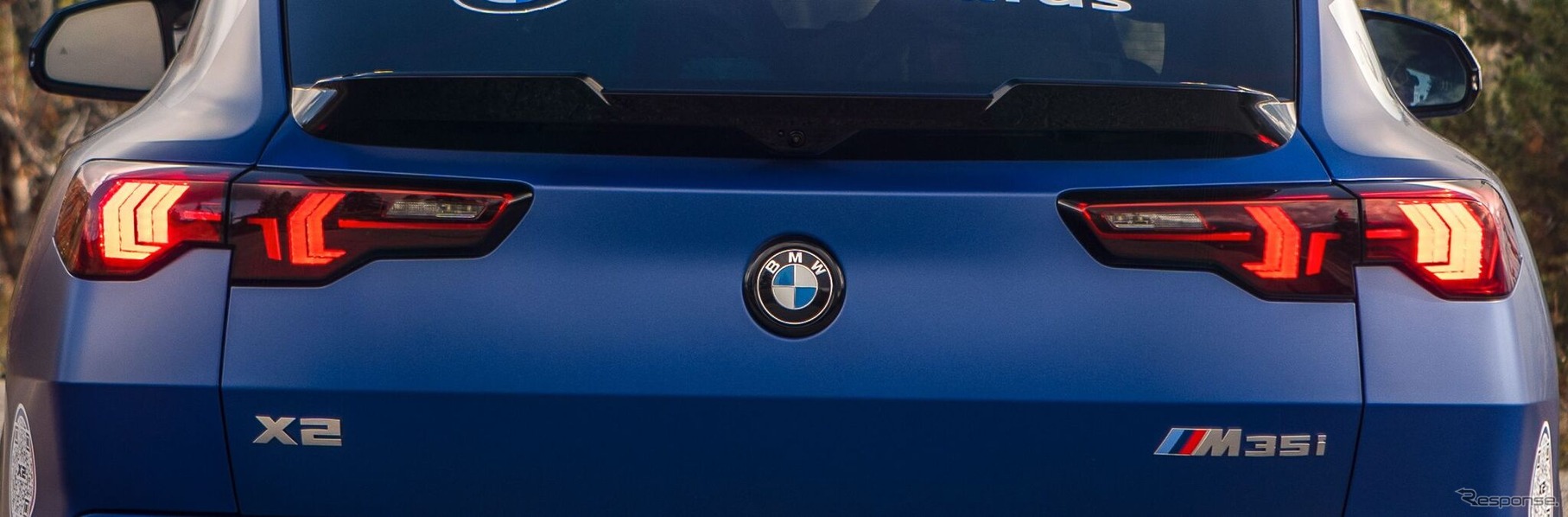 BMW X2 新型の「M35i xDrive」の米「Rebelle Rally」参戦車両
