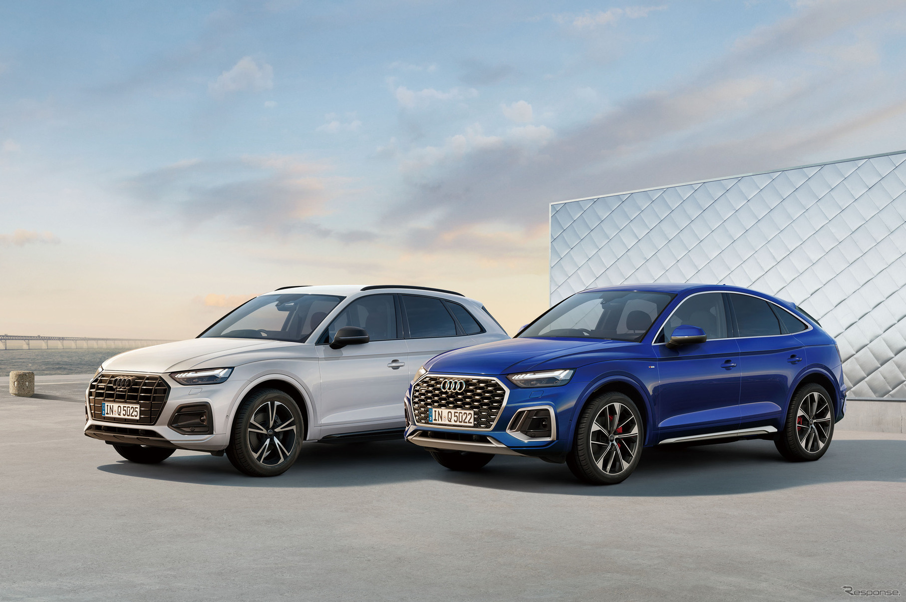 アウディ Q5ハイスタイル（左）とQ5スポーツバック ハイスタイル（右）