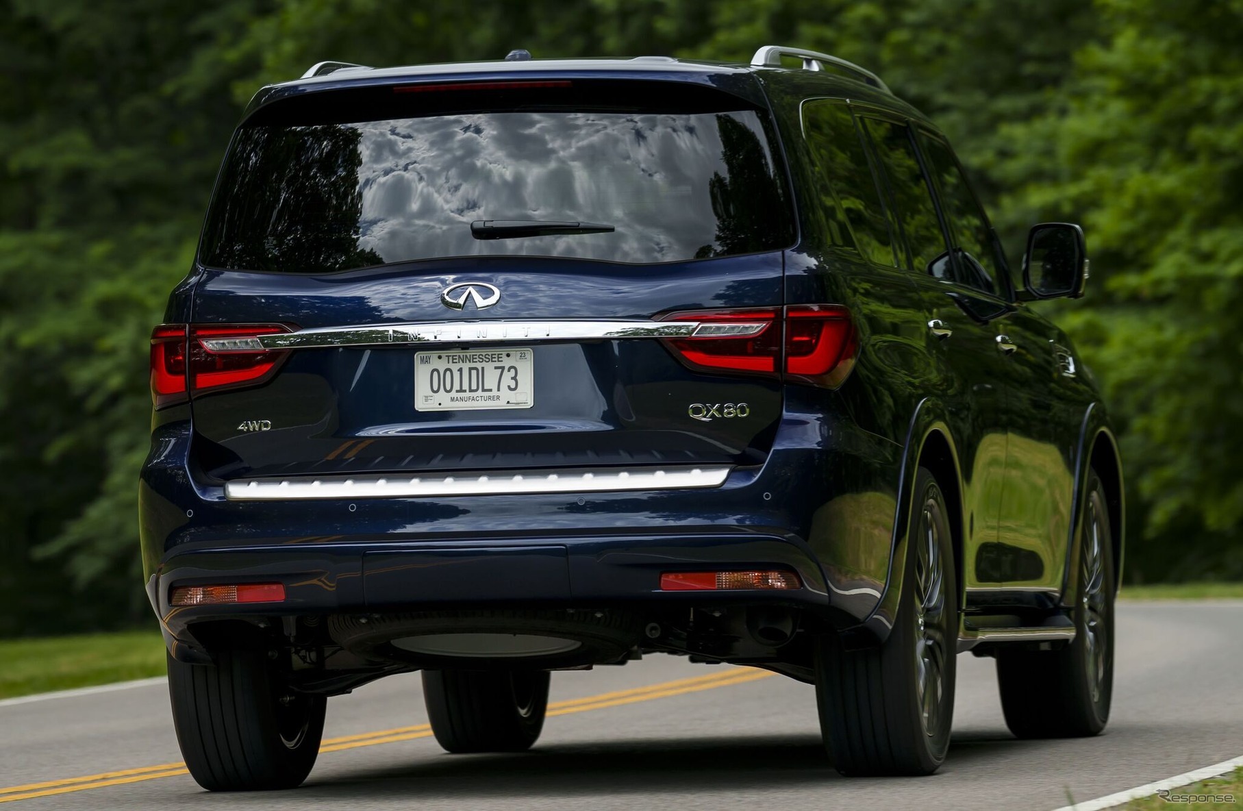 インフィニティ QX80 現行型