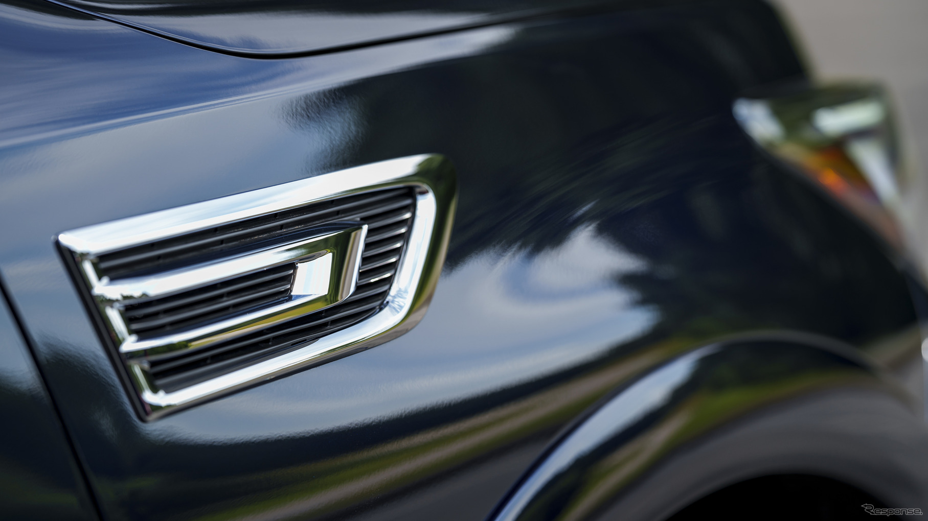 インフィニティ QX80 現行型