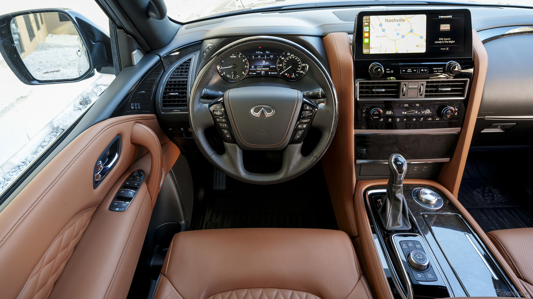 インフィニティ QX80 現行型