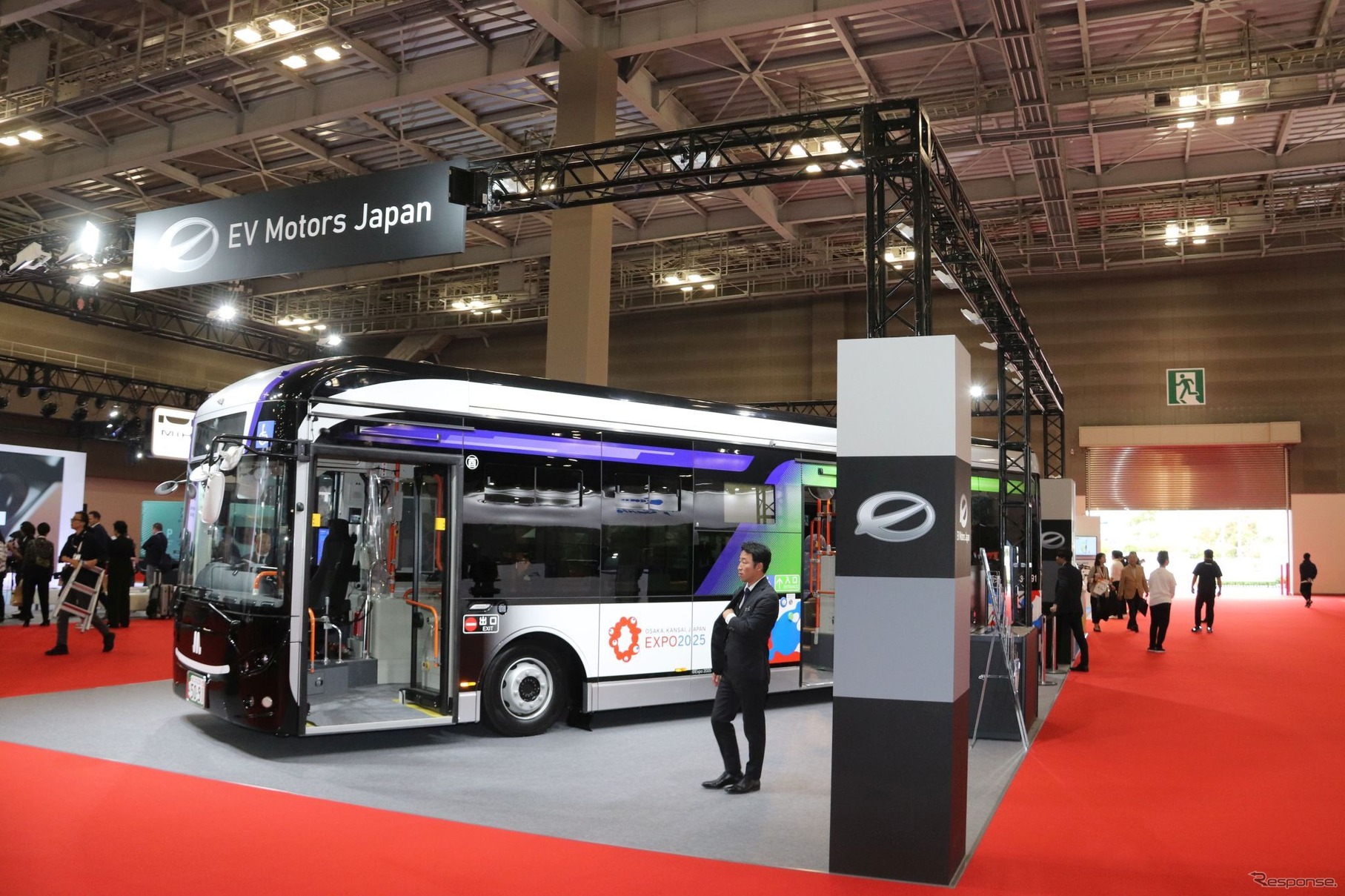 ジャパンモビリティショー：EVモーターズのEV路線バス