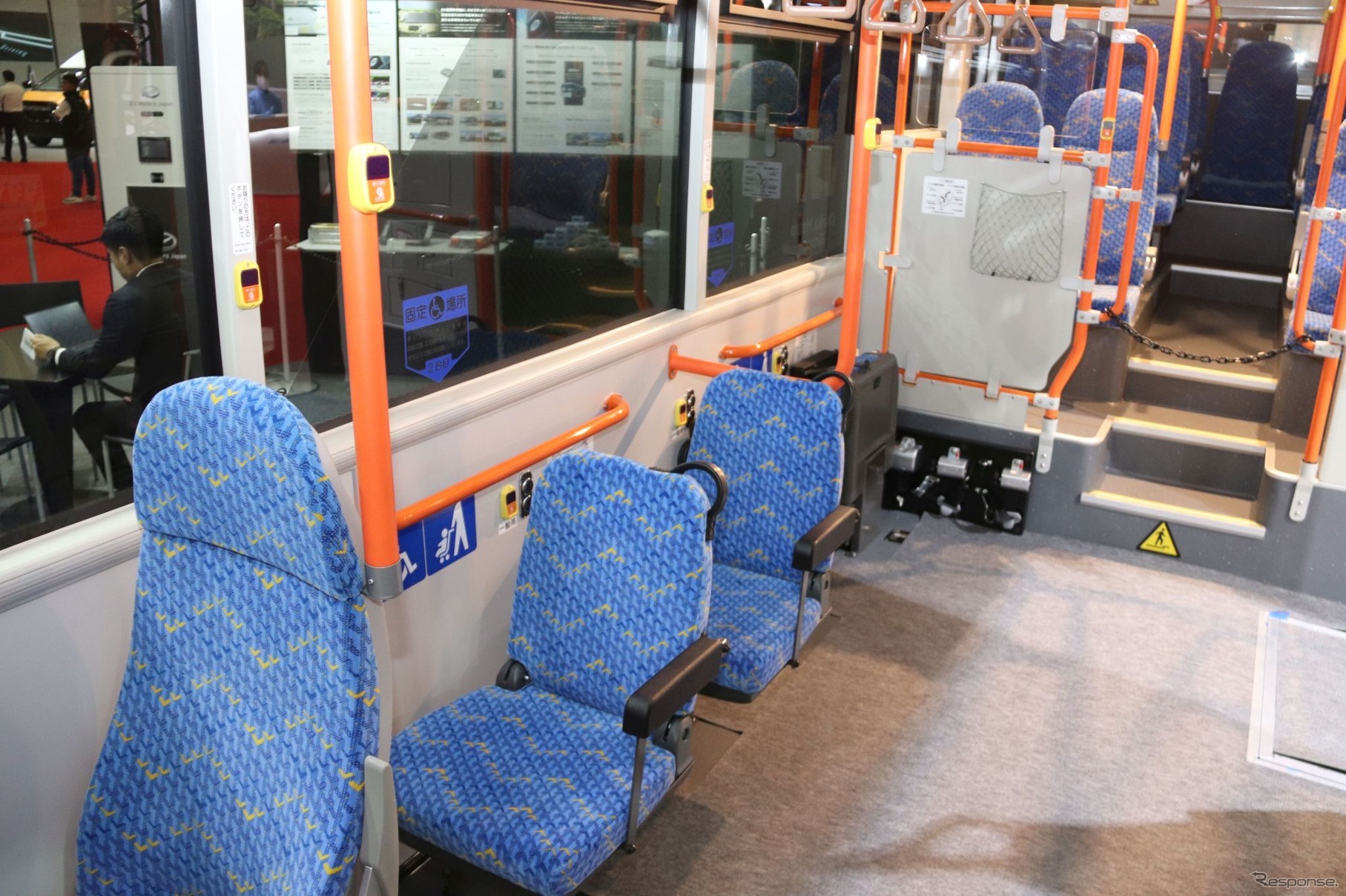 ジャパンモビリティショー：EVモーターズのEV路線バス