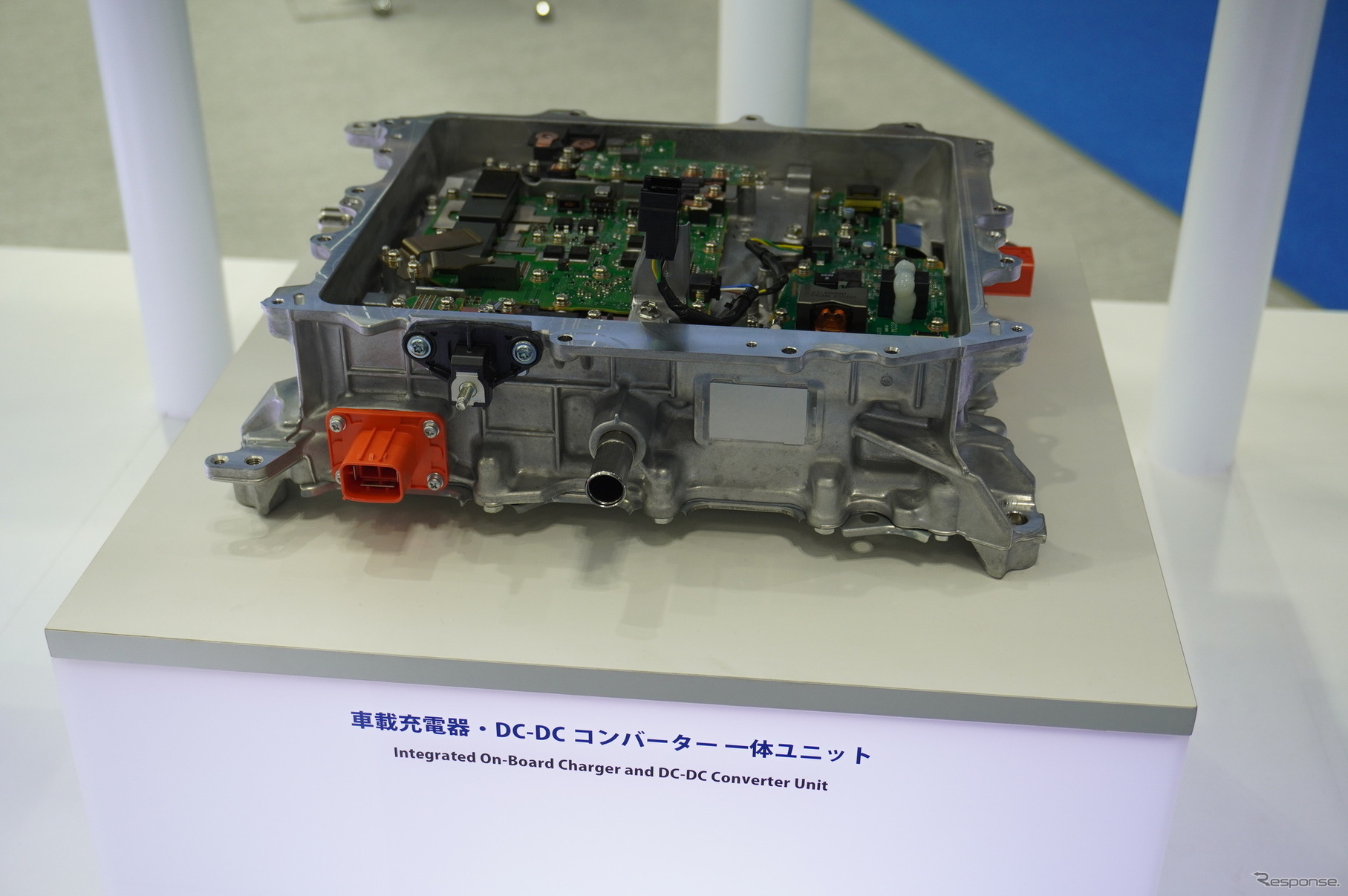 車載充電器・DC-DCコンバーター一体ユニット