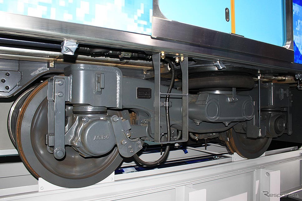 JR東日本 水素ハイブリッド燃料電池試験車両 FV-E991系 HYBARI（ジャパンモビリティショー2023）