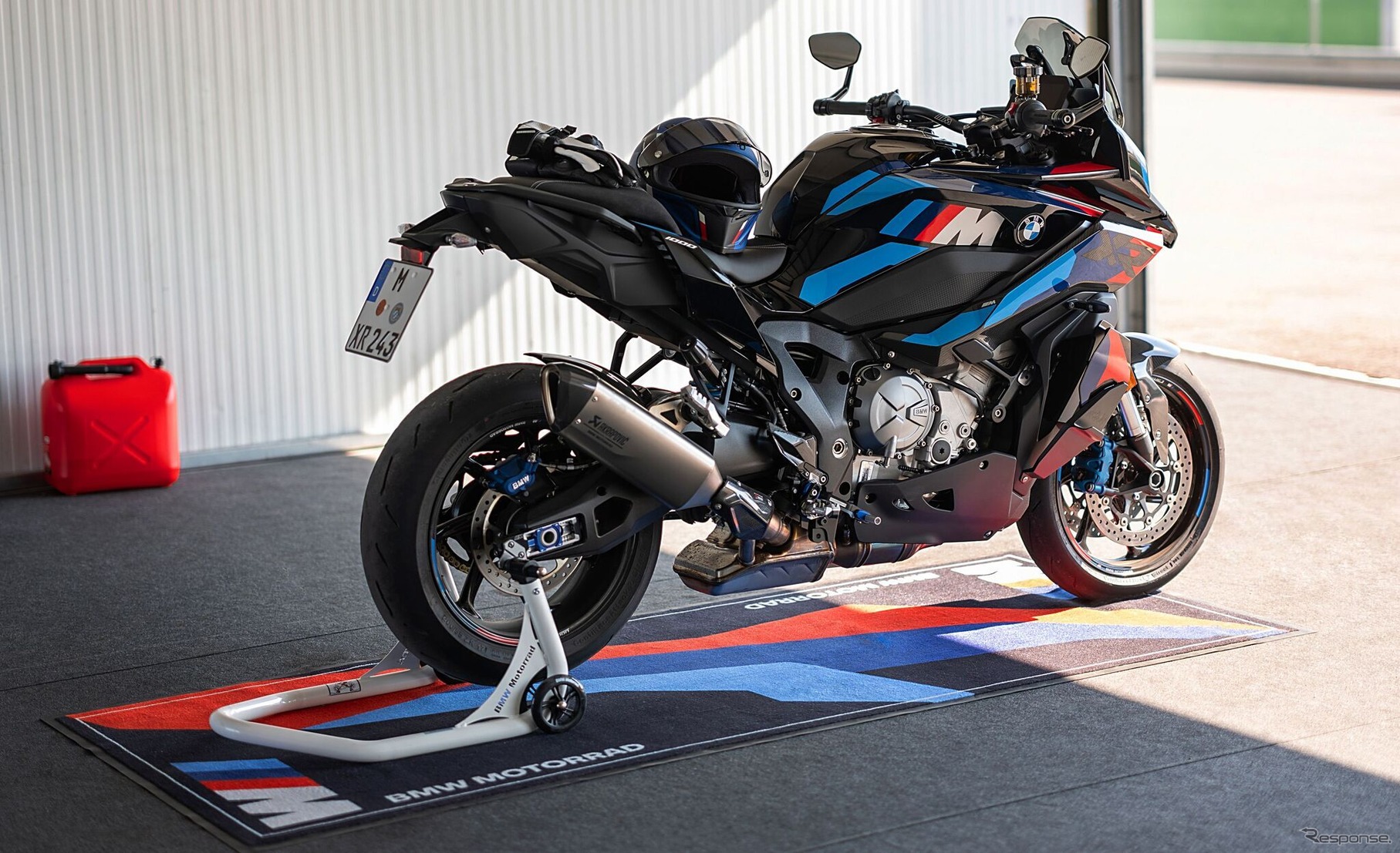 BMW M 1000 XR