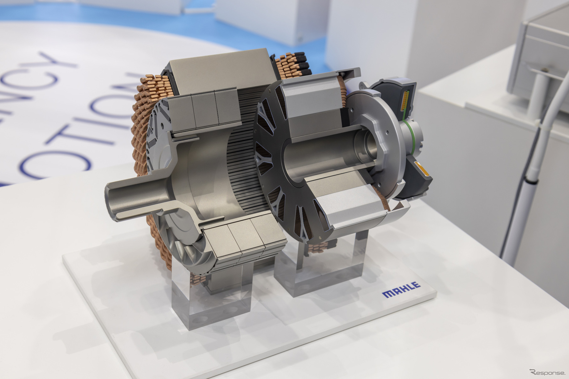 MCT（Magnet-Free Contactless Transmitter）とSCT（Superior Continuous Torque）を備えた電動モーター用技術キット