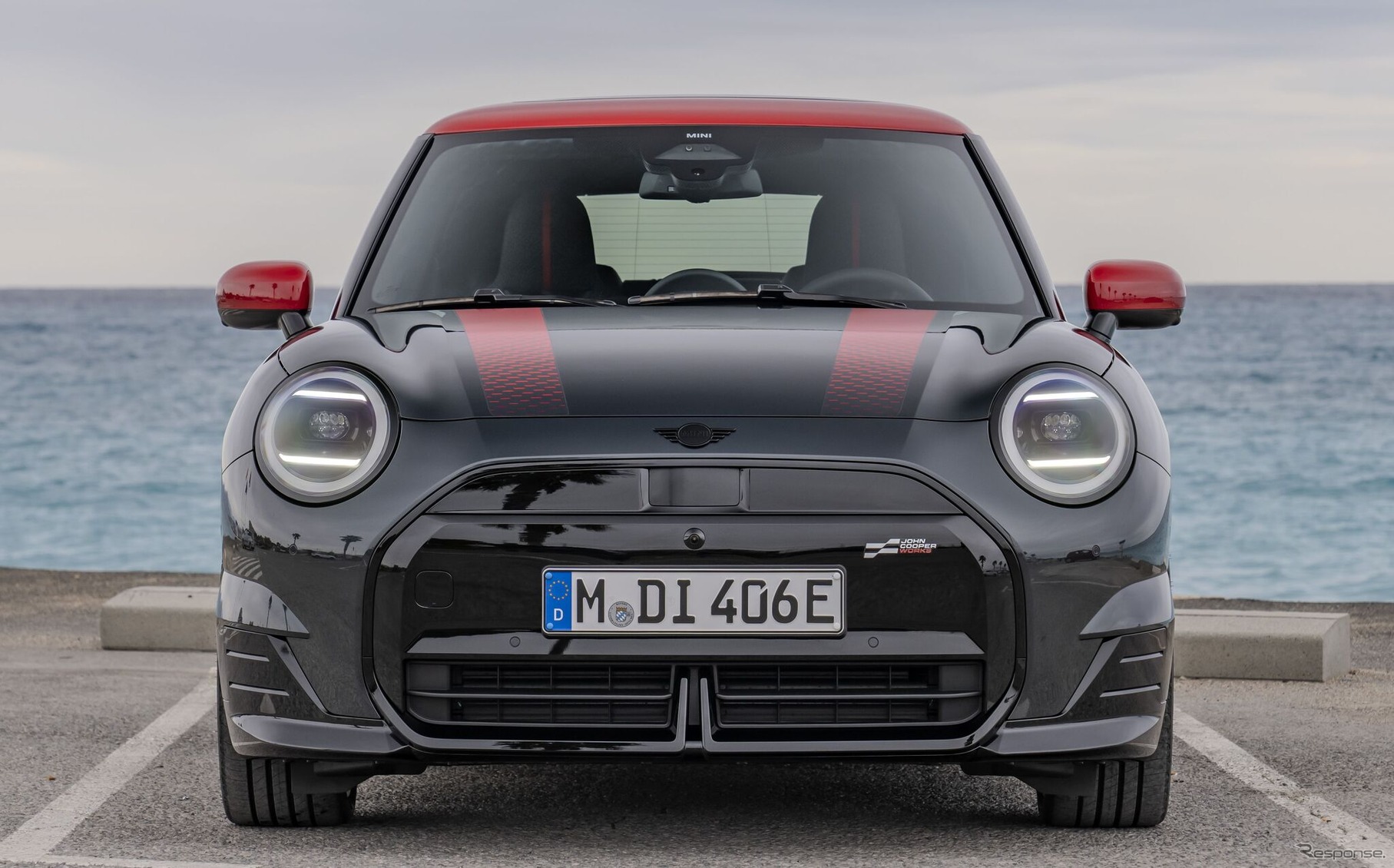 MINI クーパー SE 新型の「ジョン・クーパー・ワークス」仕様