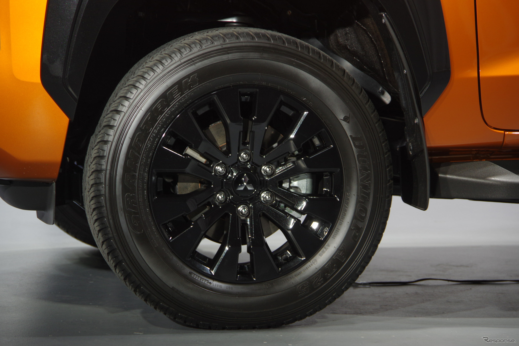 三菱自動車 トライトン 新型