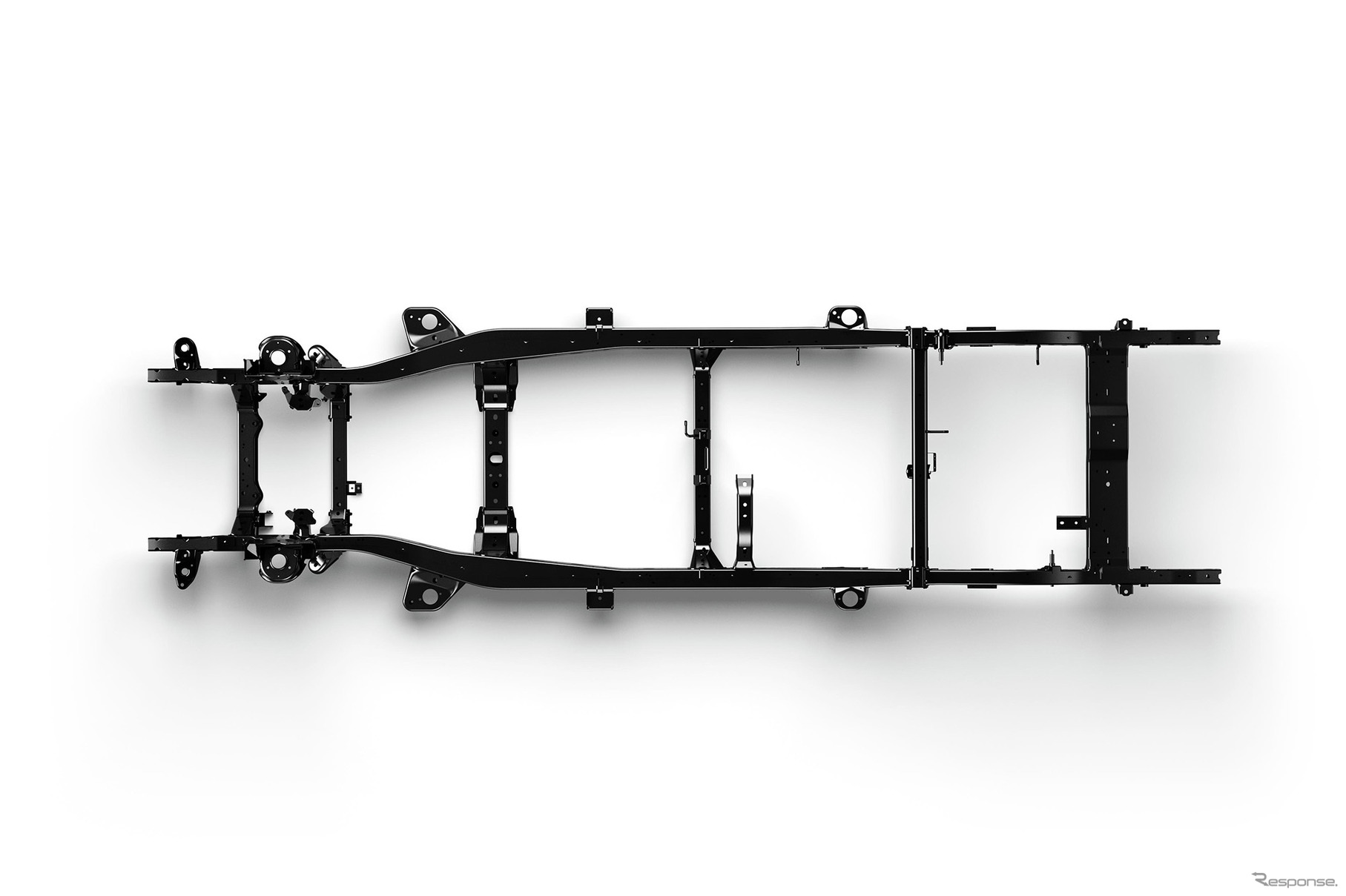 三菱 トライトン 新型：新開発のラダーフレーム