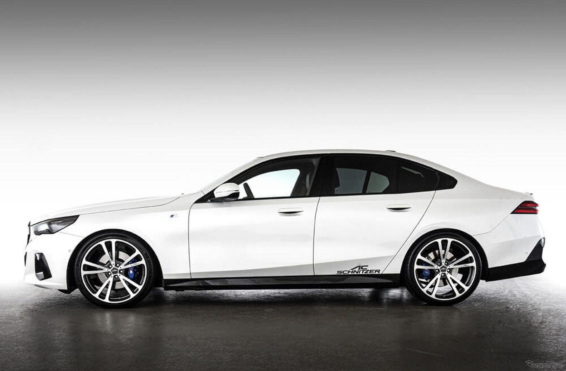 BMW 5シリーズ・セダン 新型のACシュニッツァー製パーツ装着車