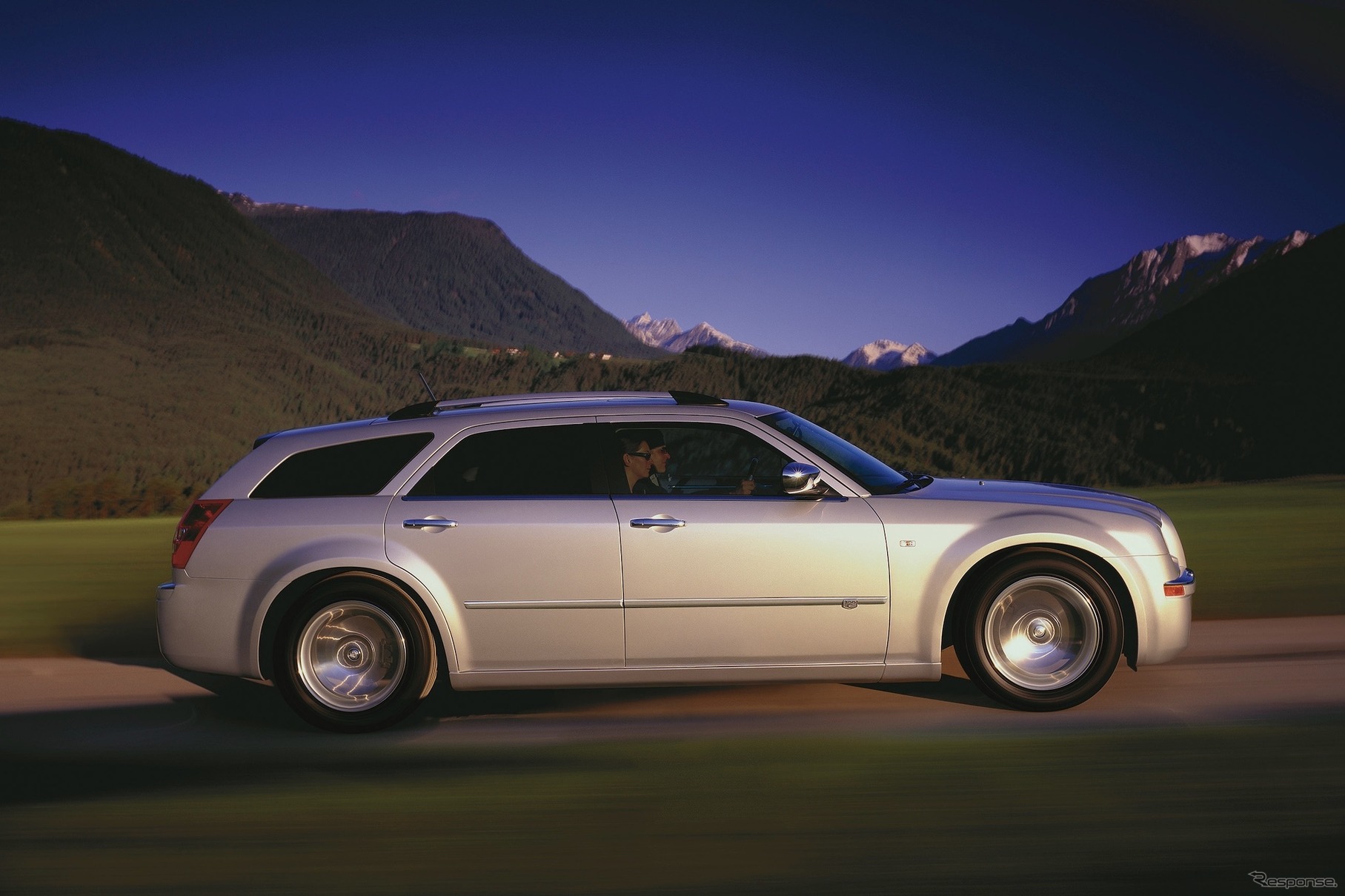 Chrysler 300C Touring SRT8