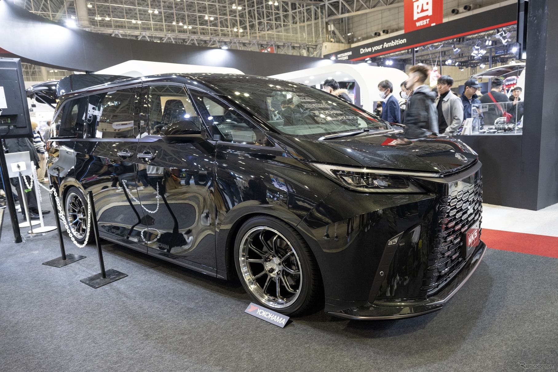 あのHKSがハイエースをPHEVにしちゃった！カーボンニュートラルもチューニングも本気のHKS…東京オートサロン2024