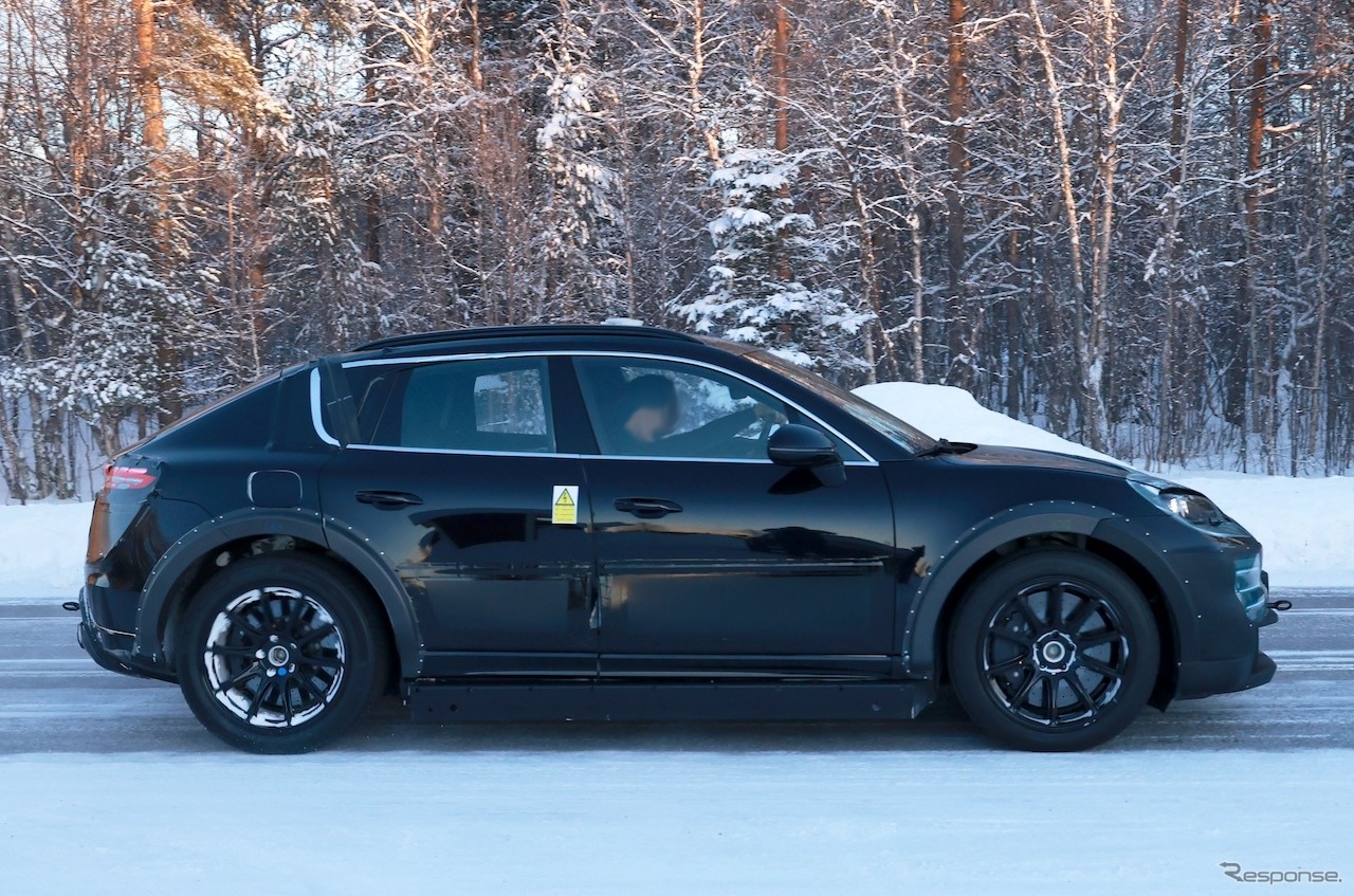 ポルシェ カイエン EV プロトタイプ（スクープ写真）