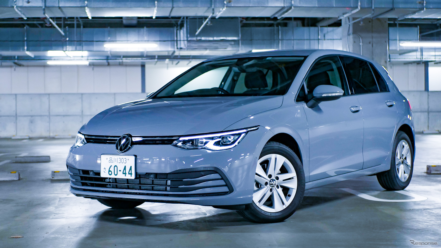 VWゴルフ eTSI Active 車体色：ムーンストーングレー