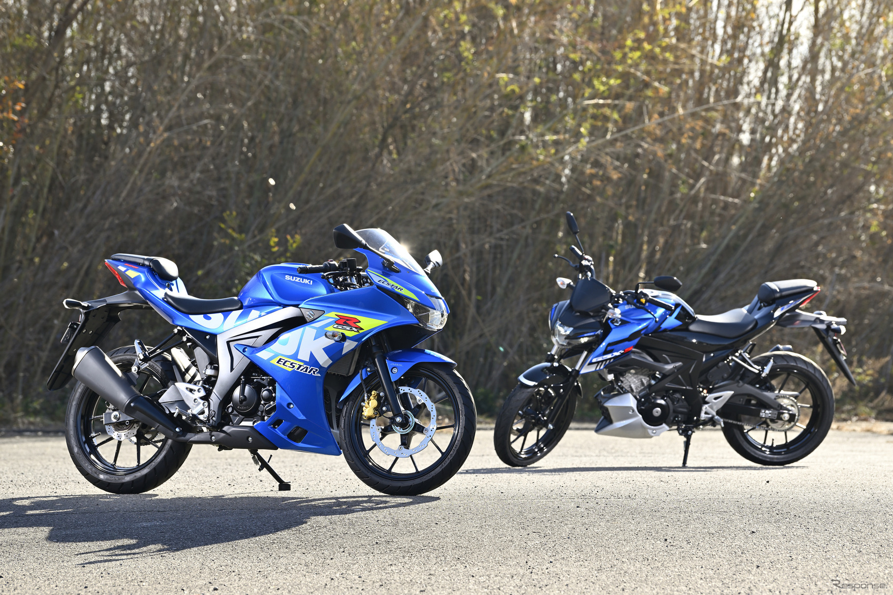 スズキ GSX-R125（左）とGSX-S125（右）