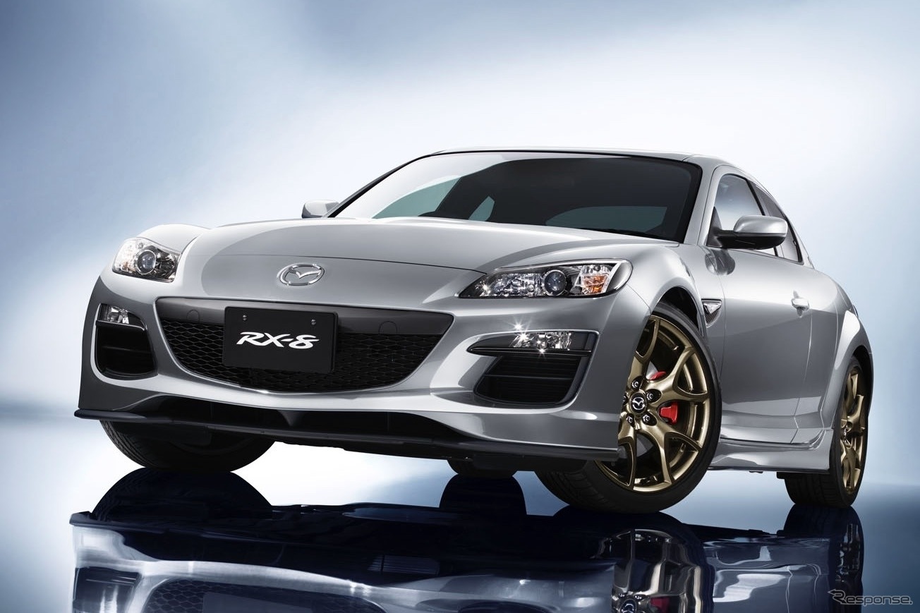 マツダRX-8スピリットR。RX-8の最終仕様（2011年発売）