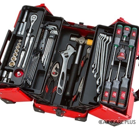 【自動車豆知識・工具編】大切な工具を“しっかり”収納・管理する「工具箱」について考える…後編「両開きケース」