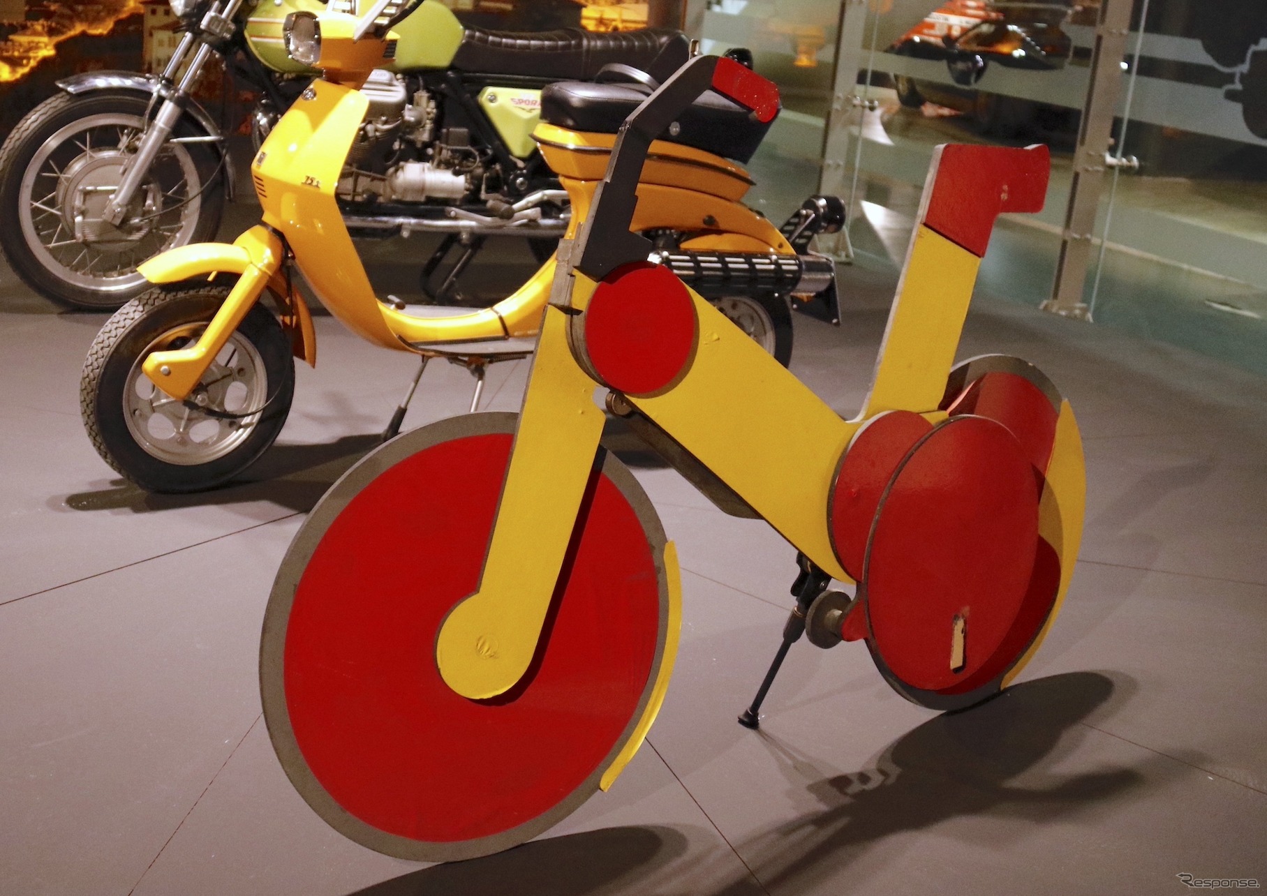 折り畳み自転車のための研究。2019年、トリノ自動車博物館企画展で