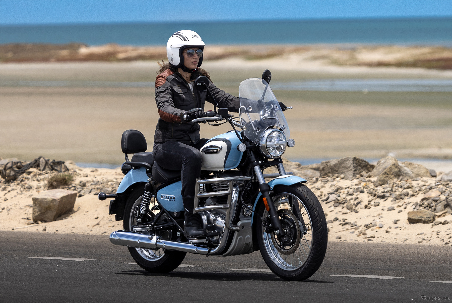 ロイヤルエンフィールド・メテオ350（オーロラブルー）