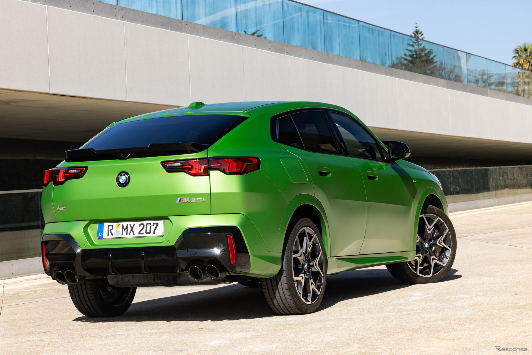 BMW X2 新型の「M35i xDrive」