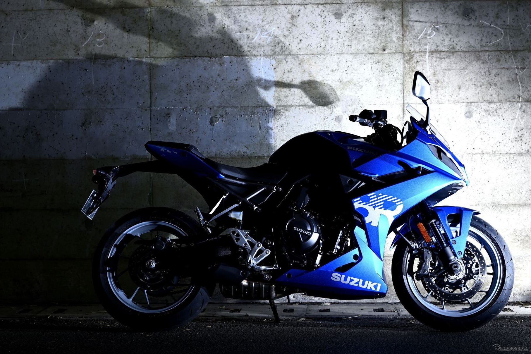 スズキ GSX-8R