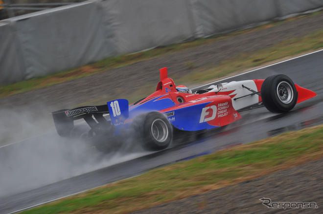 【Fニッポン 第2戦】決勝…デュバル、雨の中でぶっちぎりのV