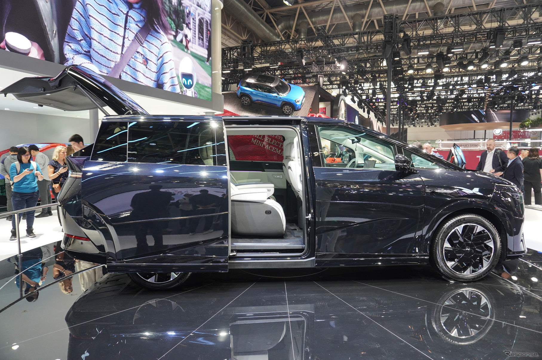 XPENG X9（北京モーターショー2024）