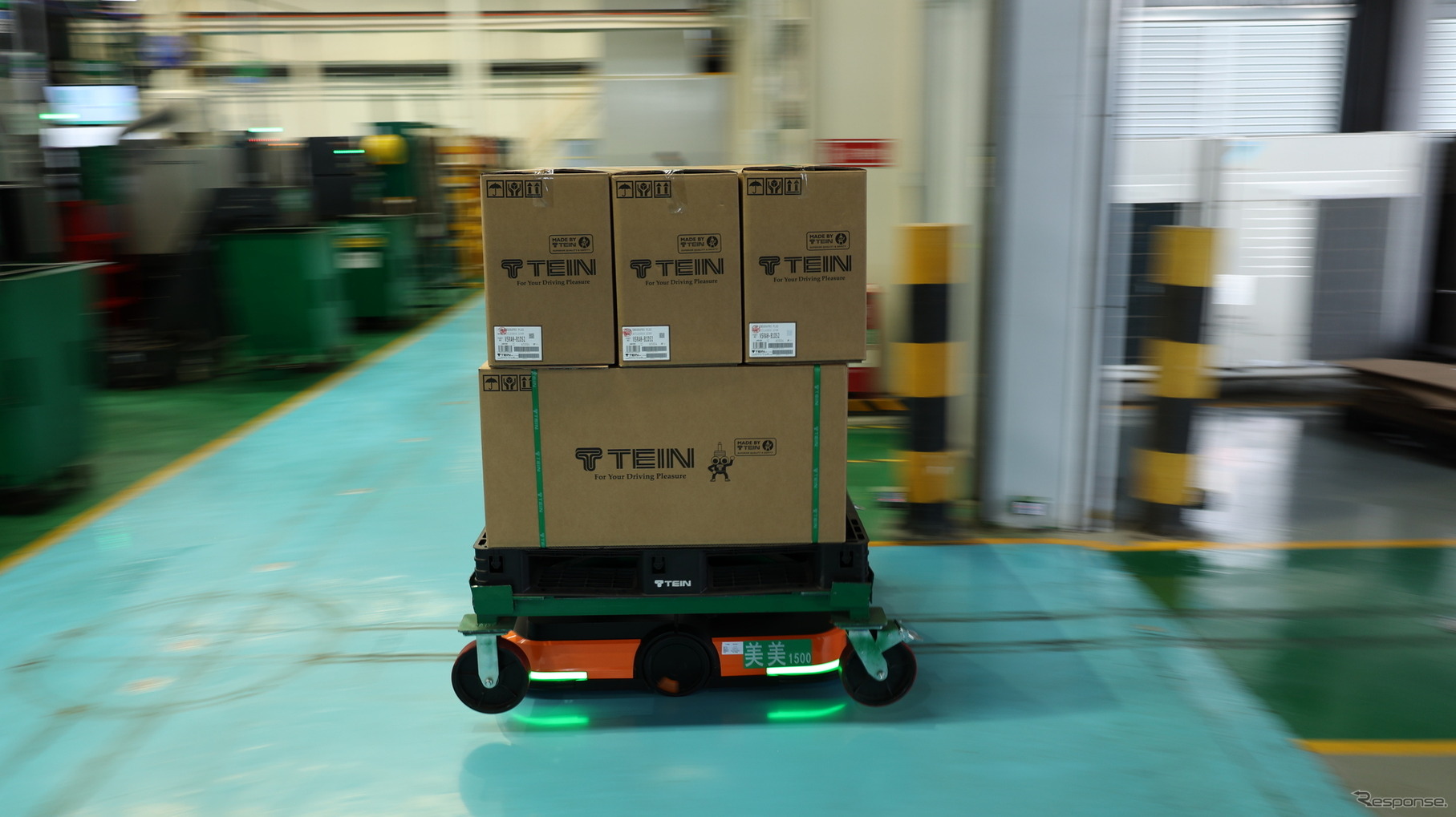 倉庫内などでは自動搬送システムが積極的に使われている