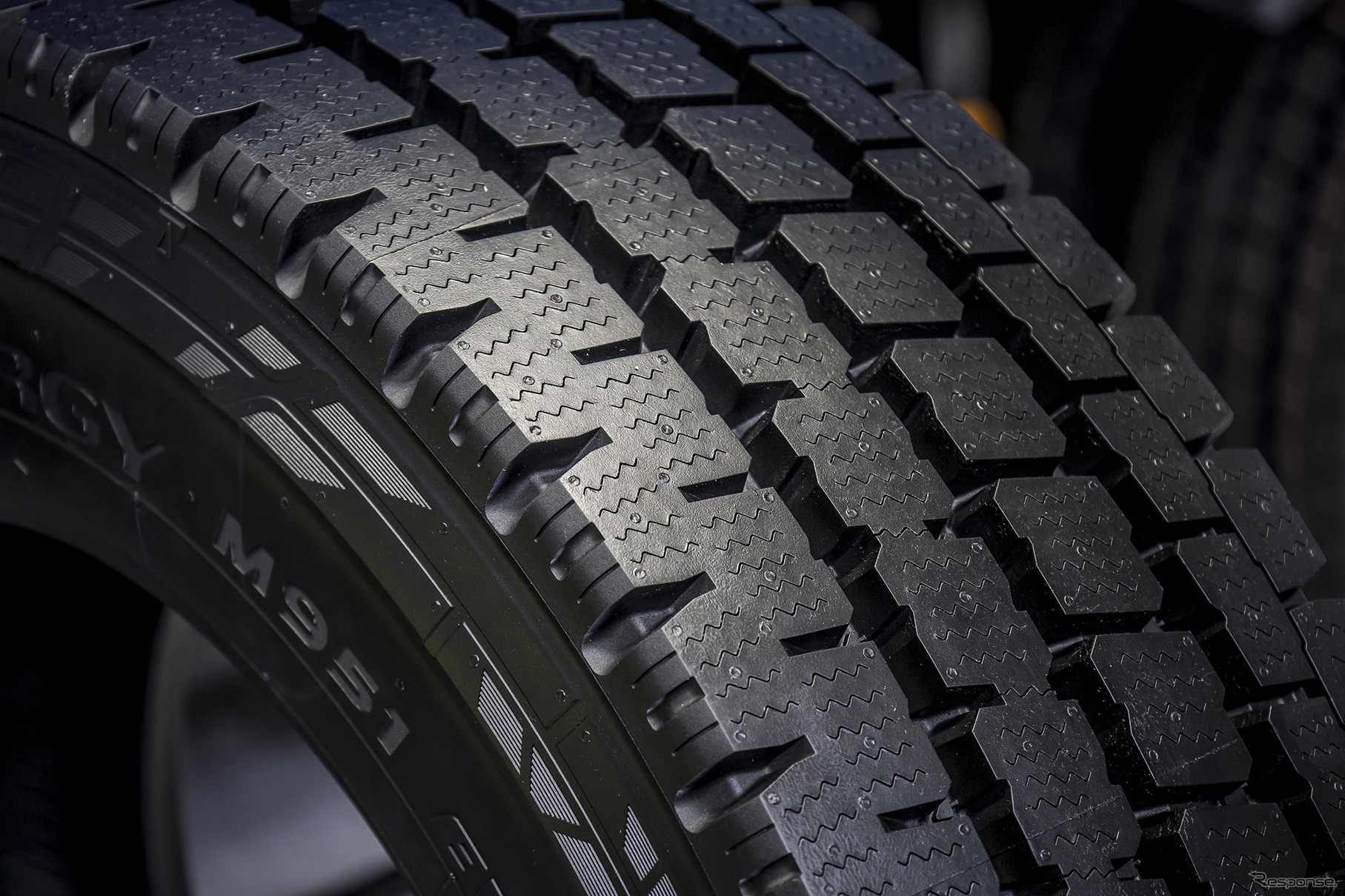 トーヨータイヤ『NANOENERGY M951 EV』