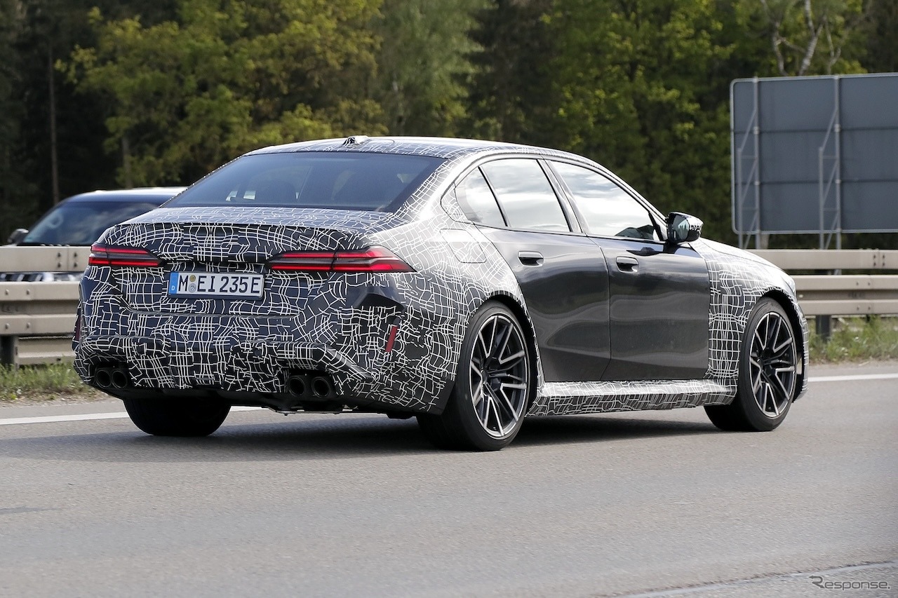 BMW M5 セダン 次期型プロトタイプ（スクープ写真）