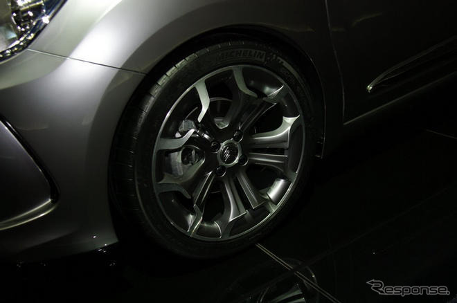 シトロエンの小さな高級車、DSインサイド…内装初公開