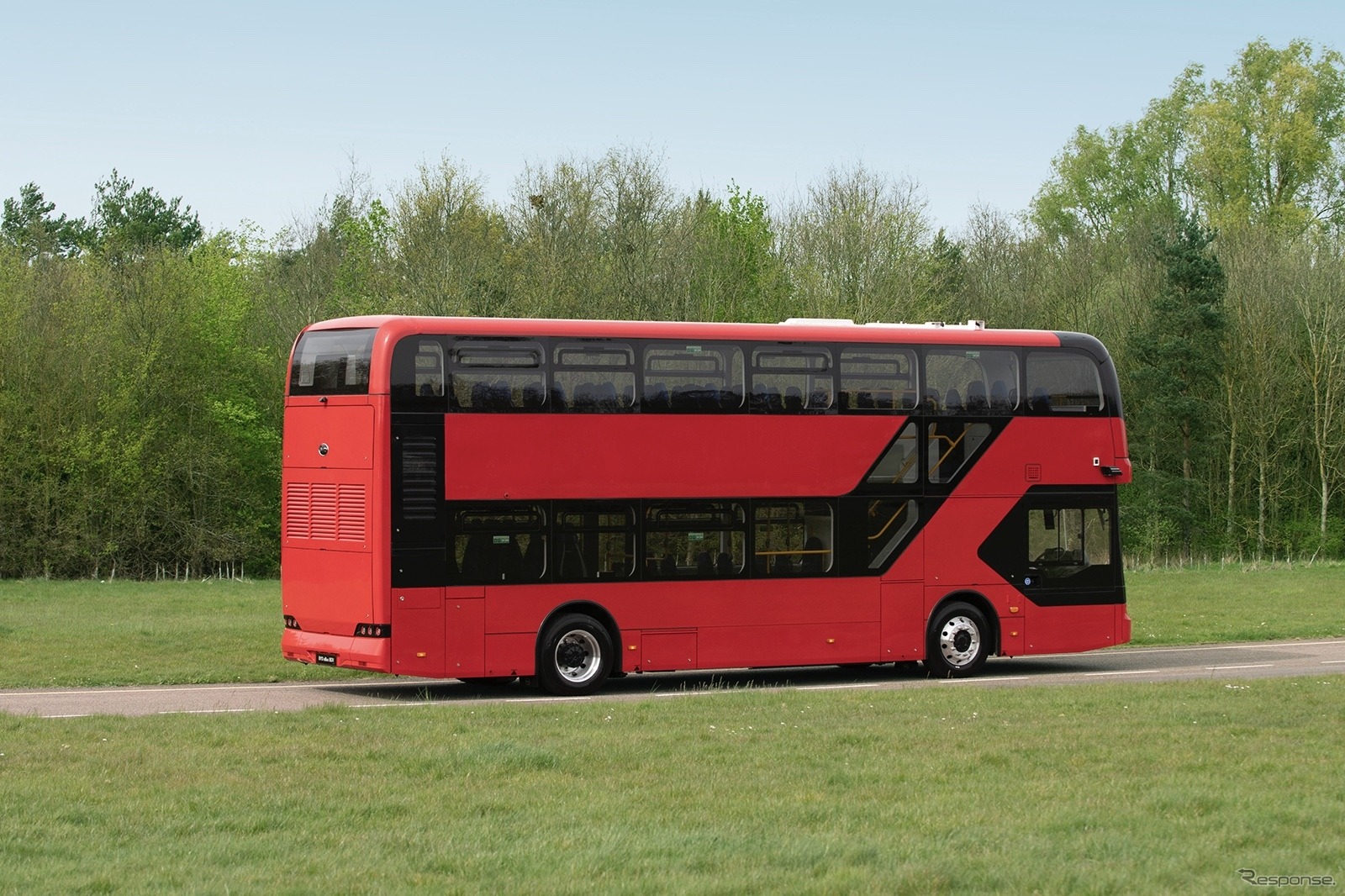 BYDの新型電動2階建てバス『BD11』