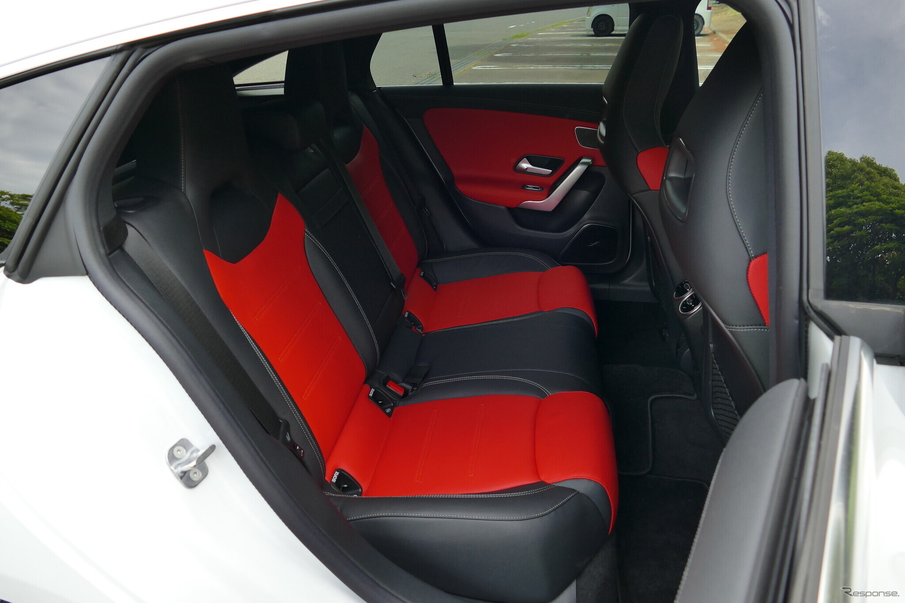 メルセデスベンツ CLA 200d シューティングブレーク