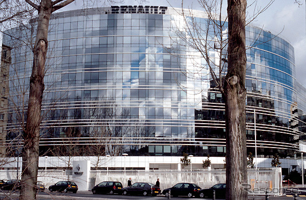 ルノー、日本人向けにMBA制度創設---「語学」「実習」「発見の旅」まで