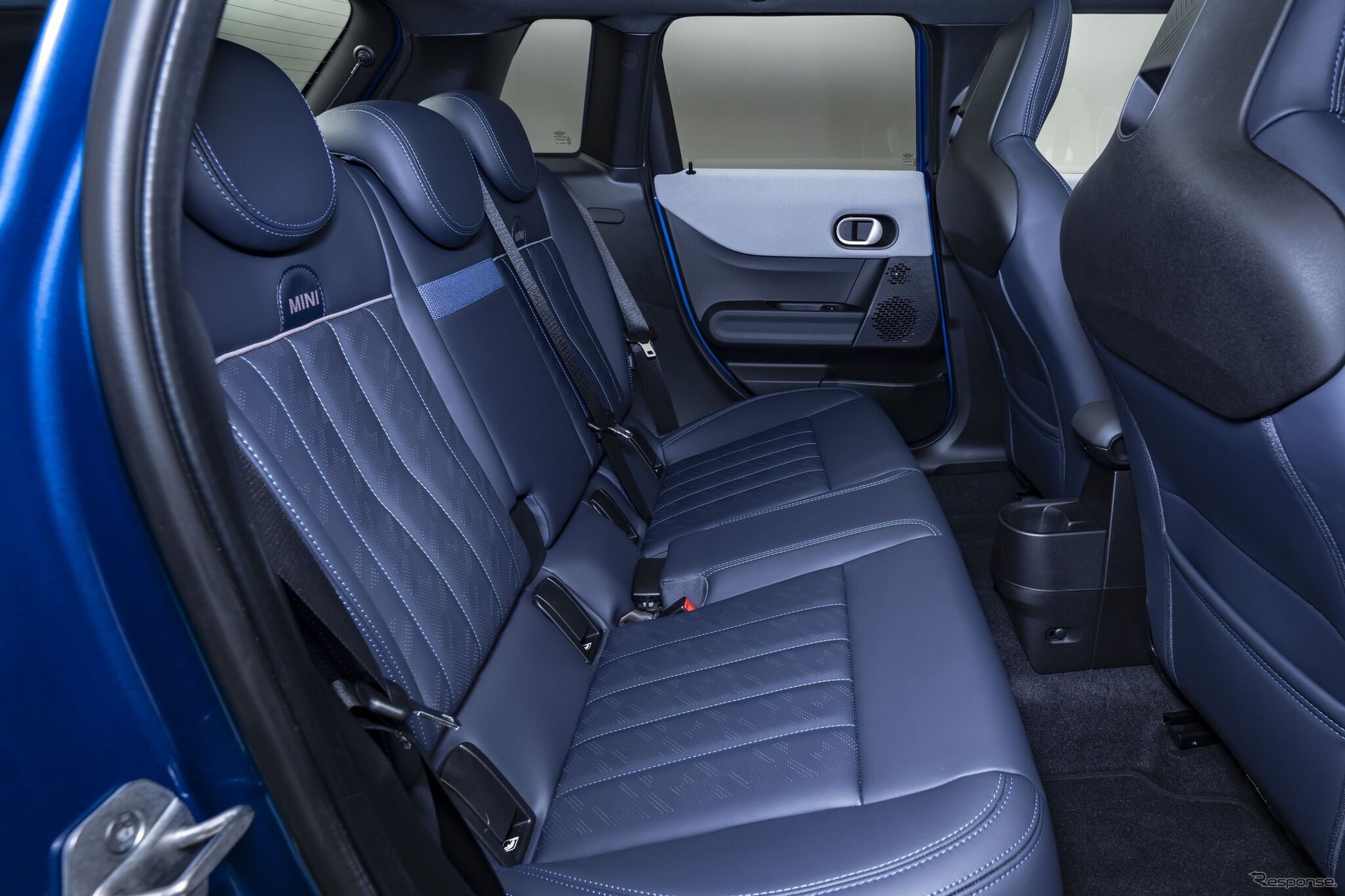 新型MINI クーパー 5ドア