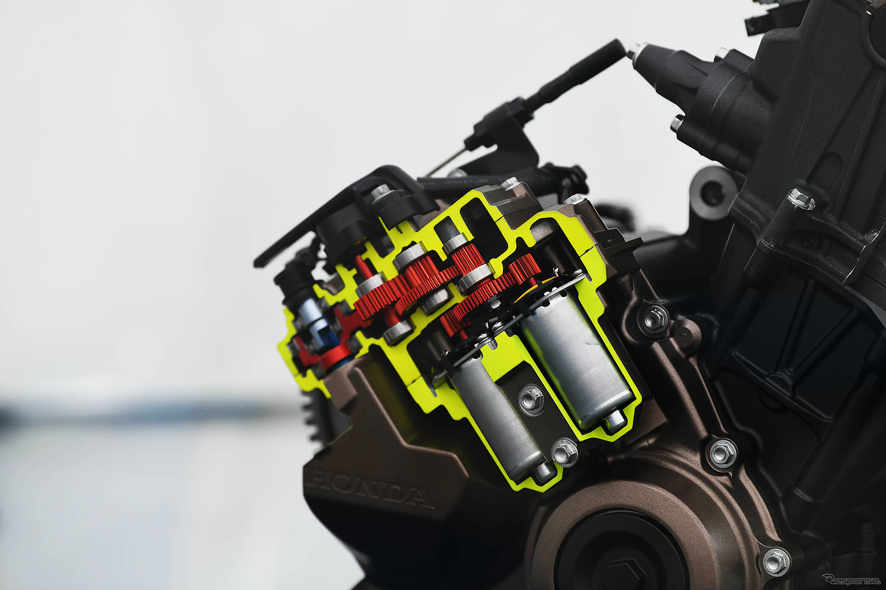 「Honda E-Clutch」のカットモデル